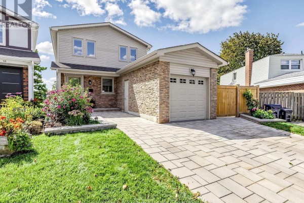 19 Post Horn Grove, Toronto, ON, photo 3