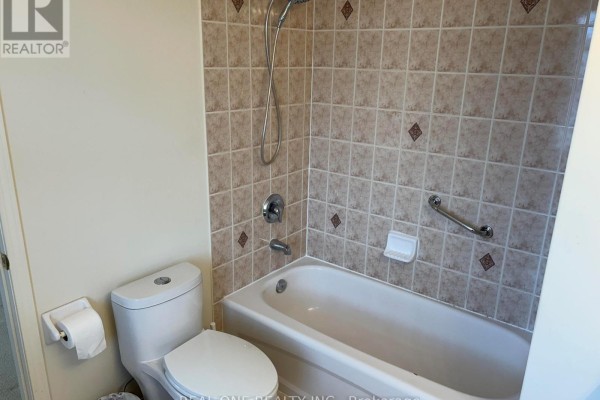 Eating area - 19 Prince William Drive, Markham, ON L3R7V5 Photo 4
