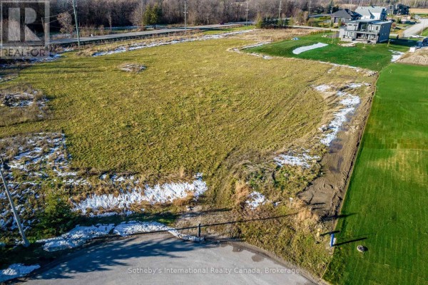 19 Raintree Court, Clearview, ON, photo 2