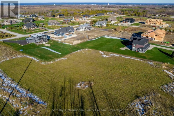 19 Raintree Court, Clearview, ON L9Y0K2 Photo 5