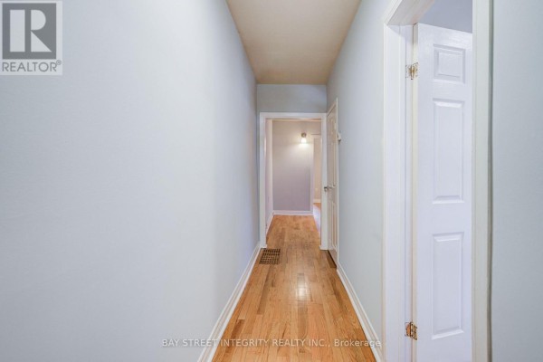 Bedroom 2 - 19 Robinson Avenue, Toronto, ON M1L3S8 Photo 5