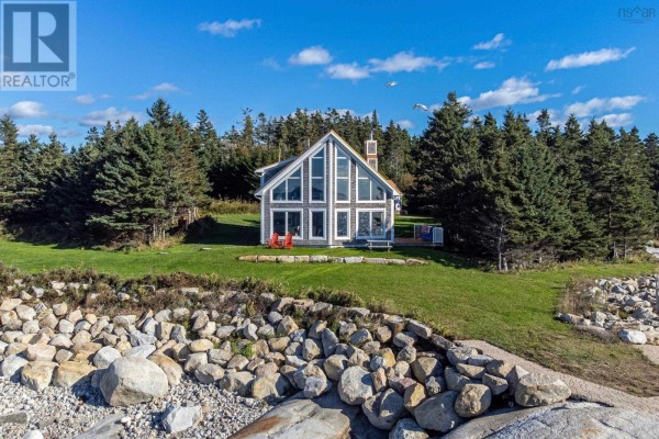 Living room - 19 Ryers Road, Indian Harbour, NS B3Z3P9 Photo 2