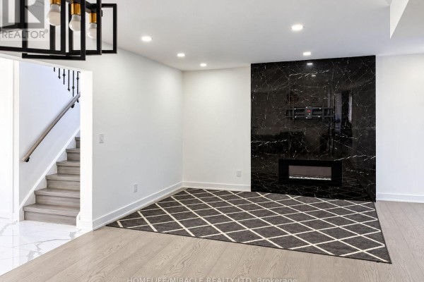 Dining room - 19 Shademaster Court, Toronto, ON M1B1Y5 Photo 3