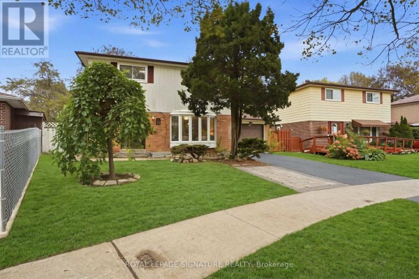 19 Starlake Drive, Toronto, ON M1G3C3 Photo 4