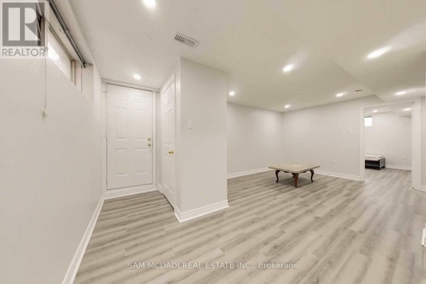 Bedroom 2 - 19 Sterritt Drive, Brampton, ON L6Y5E4 Photo 4