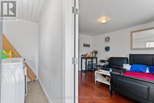 19 Toffee Court, Toronto, ON, photo 3