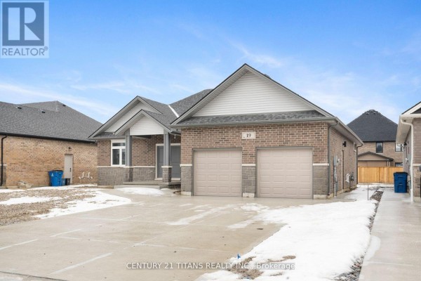 19 Tracy Drive, Chatham Kent, ON, photo 3