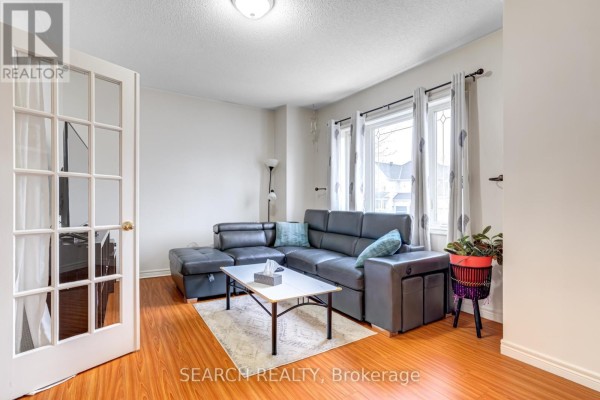 Bedroom 2 - 19 Treeline Boulevard, Brampton, ON L6P1C5 Photo 5