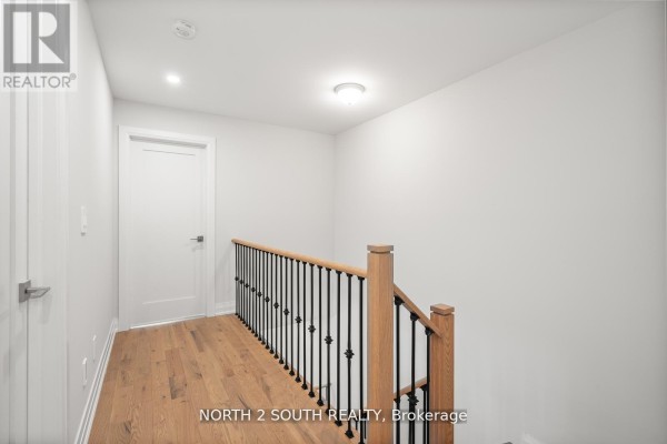 19 Virro Court, Vaughan, ON L4H5G5 Photo 4