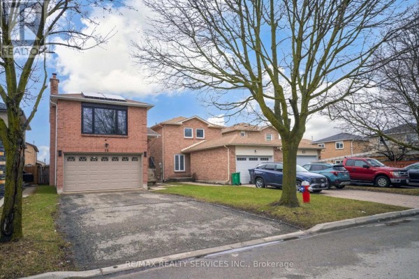 19 Wayne Nicol Drive, Brampton, ON, photo 2