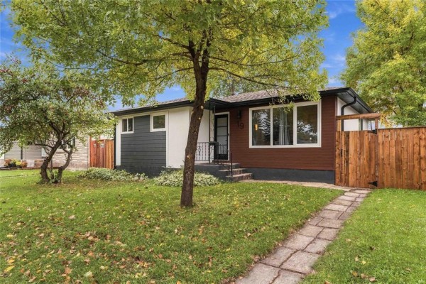 Dining room - 19 Whiteshell Avenue, Winnipeg, MB R2C2R7 Photo 2