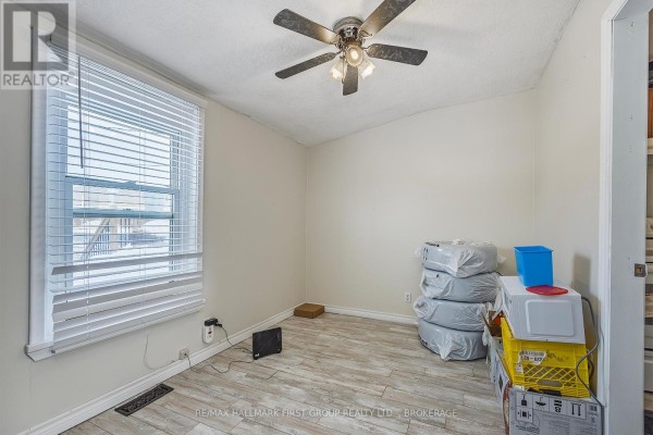 19/21 Dundas Street W, Greater Napanee, ON, photo 3