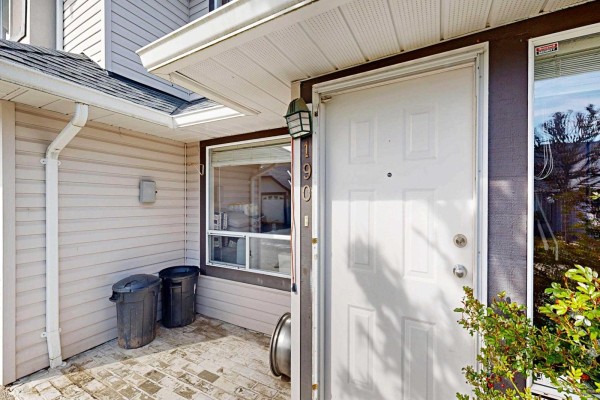 190 3160 Townline Road, Abbotsford, BC V2T5P4 Photo 2