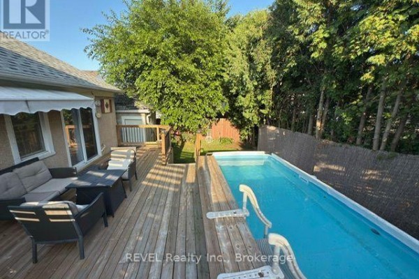 190 Carlton Street, St  Catharines, ON, photo 3
