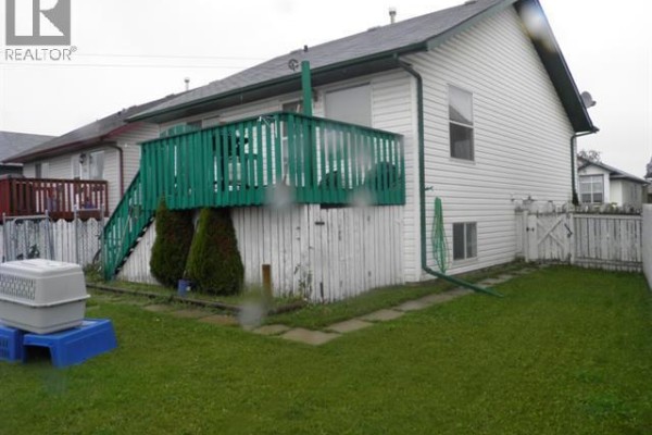 Family room - 190 Kerr Close, Red Deer, AB T4P3V4 Photo 4