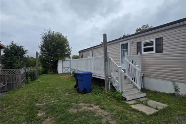 190 Lakeside Avenue, Bathurst, NB, photo 3