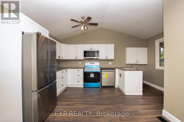 190 Munroe Street, West Elgin, ON N0L2P0 Photo 4