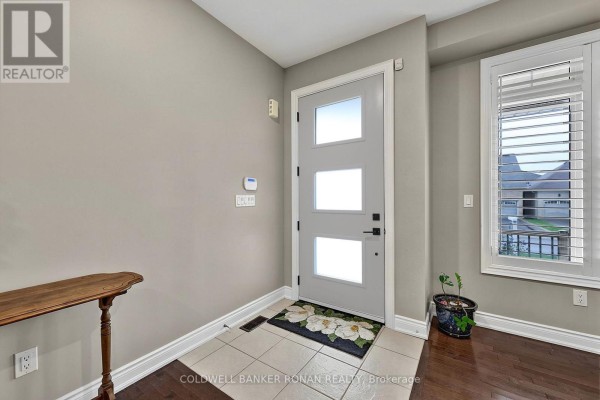 190 Strachan Trail, New Tecumseth, ON, photo 3