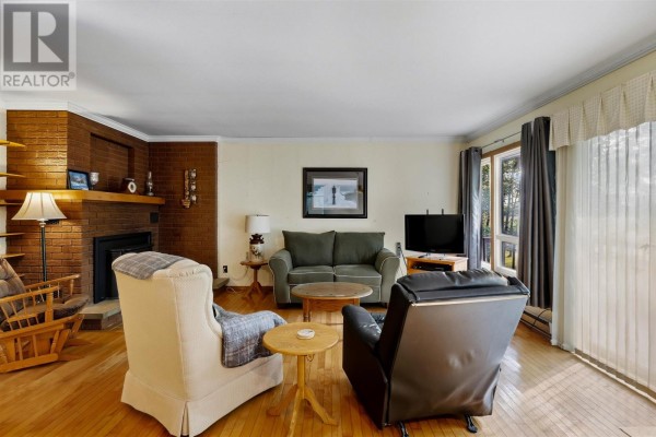 Living room/Dining room - 190 Town Line Rd E, Laird, ON P0S1C0 Photo 5