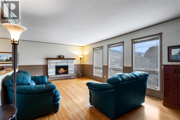 Foyer - 190 Vicars Road, Kamloops, BC V2C4N3 Photo 4