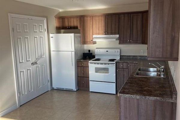 190 Walnut Lane, Harrow, ON, photo 3
