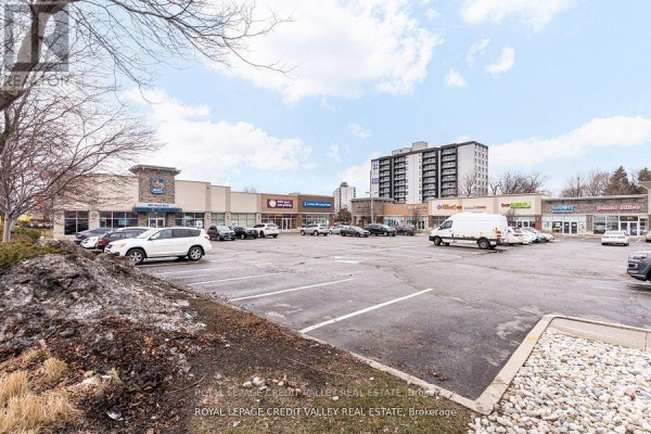 1900 Fowler Drive, Mississauga, ON L5K1T7 Photo 4