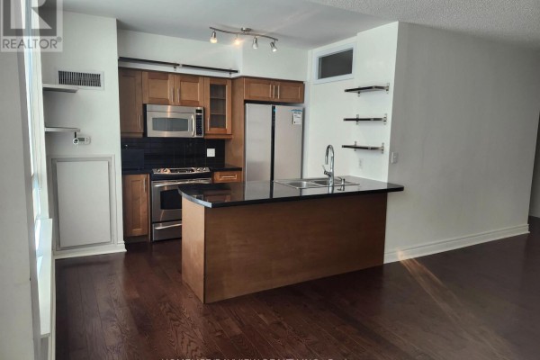 Kitchen - 404 - 1900 Lake Shore Boulevard W, Toronto, ON M6S1A4 Photo 3