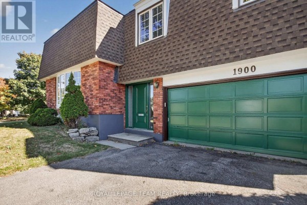 1900 Southampton Court, Ottawa, ON, photo 3