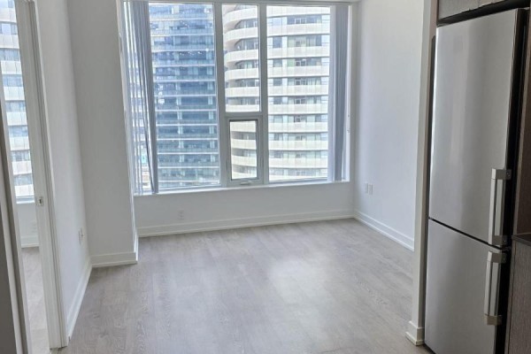 Kitchen - 1901 - 10 York Street, Toronto, ON M5J0E1 Photo 3