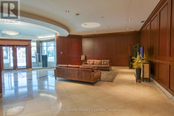 Living room - 1901 - 200 Rideau Street, Ottawa, ON K1N5Y1 Photo 2
