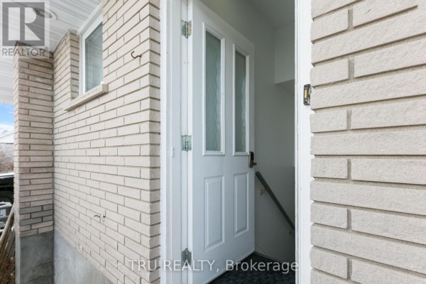 1901 Banff Avenue, Ottawa, ON K1V7W9 Photo 5