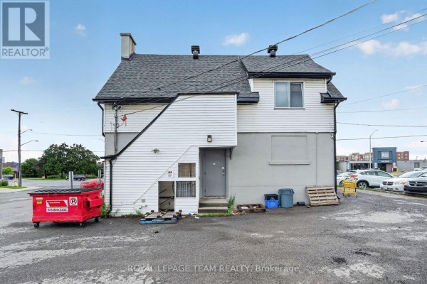 1901 Bank Street, Ottawa, ON, photo 2