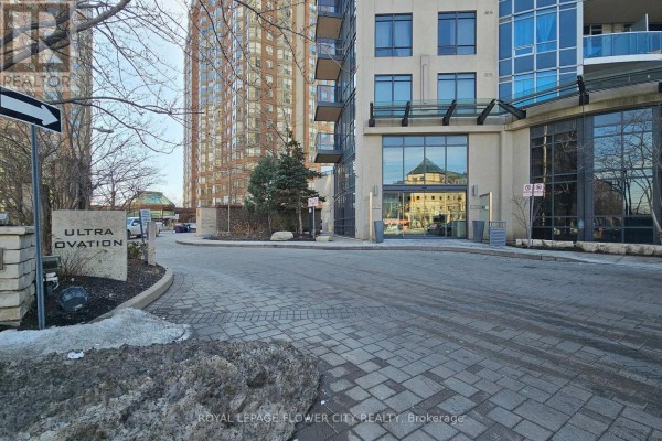 1902 - 330 Burnhamthorpe Road W, Mississauga, ON, photo 3