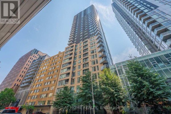 1902 - 40 Nepean Street, Ottawa, ON K2P0X5 Photo 3
