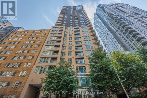 1902 - 40 Nepean Street, Ottawa, ON K2P0X5 Photo 4