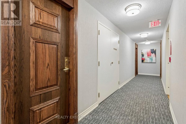 Primary Bedroom - 1902 - 4850 Glen Erin Drive, Mississauga, ON L5M7S1 Photo 4