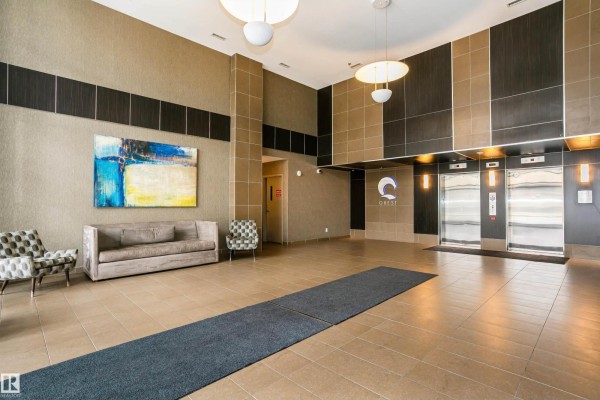 Kitchen - #1902 10388 105 St Nw, Edmonton, AB T5J0C2 Photo 3