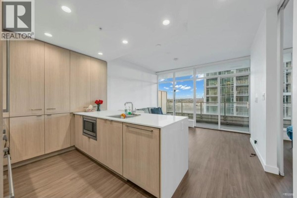 1902 2311 Beta Avenue, Burnaby, BC, photo 2