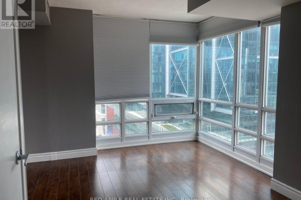 Den - 1903 - 397 Front Street, Toronto, ON M5V3S1 Photo 5
