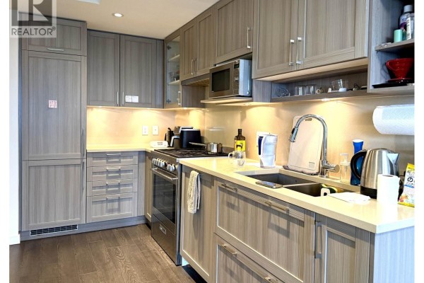 1903 5515 Boundary Road, Vancouver, BC, photo 2