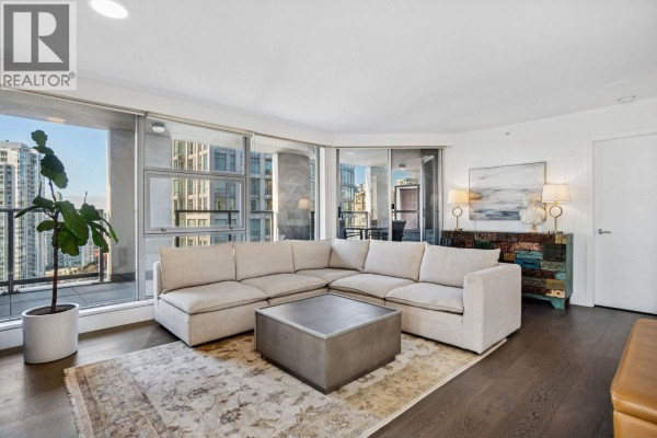 1903 989 Beatty Street, Vancouver, BC V6Z3C2 Photo 3
