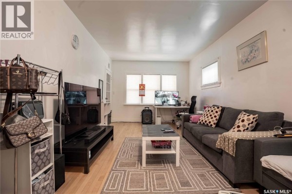 Kitchen/Dining room - 1903 Toronto Street, Regina, SK S4P1M9 Photo 2