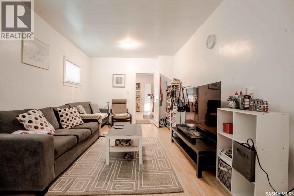 Bedroom - 1903 Toronto Street, Regina, SK S4P1M9 Photo 3