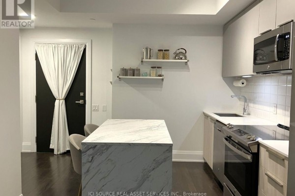 Living room - 1904 - 20 Brin Drive, Toronto, ON M8X0B2 Photo 5