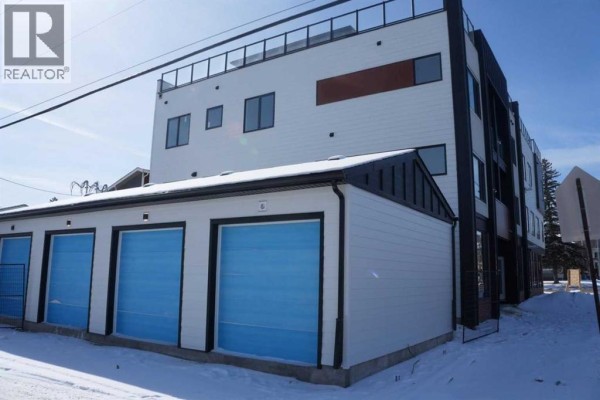 6pc Bathroom - 1904 47 Street, Calgary, AB T3B6B8 Photo 5