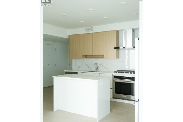 1904 7683 Park Crescent, Burnaby, BC V3N0J4 Photo 3