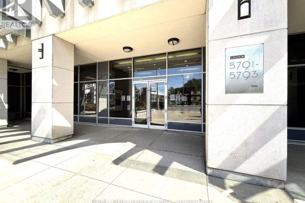 1905 - 5793 Yonge Street, Toronto, ON, photo 2