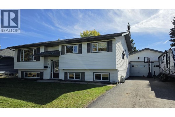 1905 108 Avenue, Dawson Creek