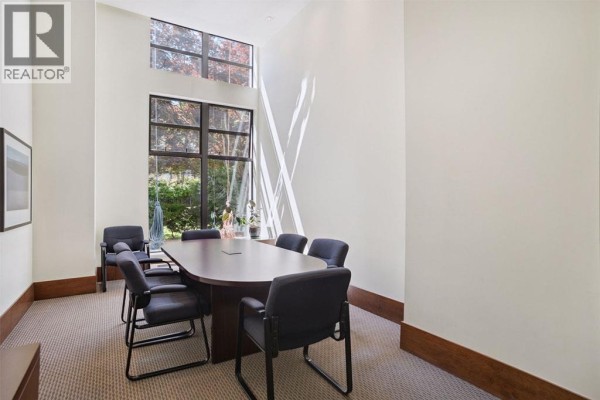 1905 4333 Central Boulevard, Burnaby, BC V5H4W8 Photo 4