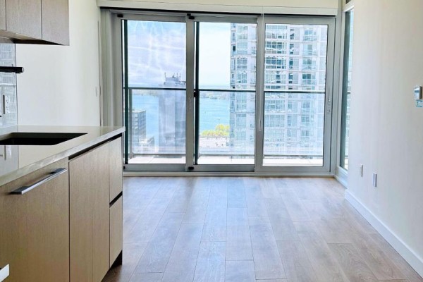 Dining room - 1906 - 1 Concord Cityplace Way, Toronto, ON M5V0T5 Photo 2